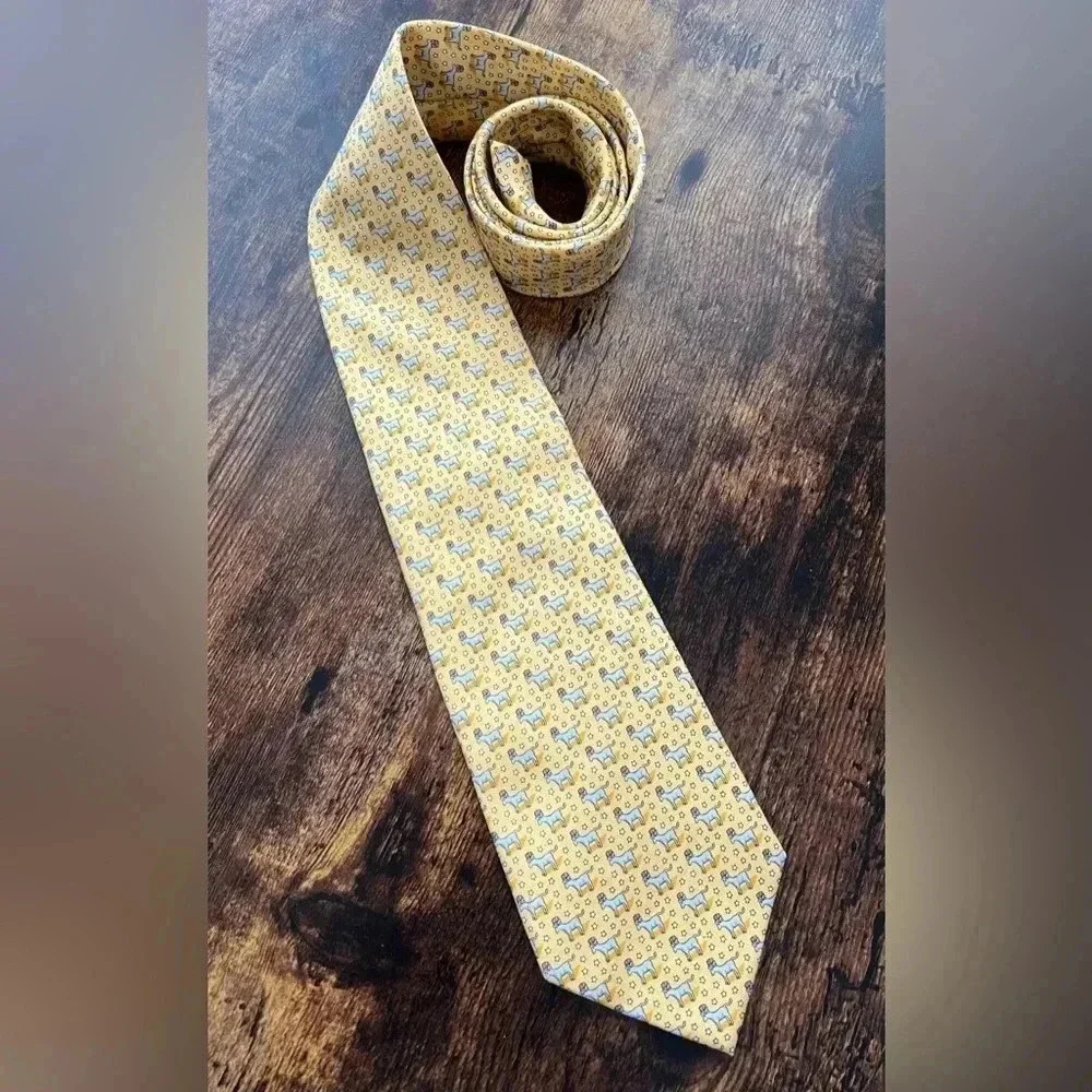 Vineyard Vines | Patriotic donkey silk tie.